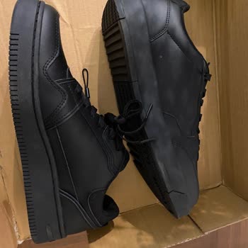 Boyner Uyumsuz Ve Lekeli Tommy Hilfiger Sneaker Gönderimi: Tam İade Talebi