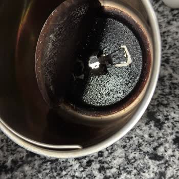 Arçelik Çaycımda Açılmayan Bölümde Kireç Ve Pas, Servisin Yüksek Ücretli Onarım Teklifi Ve Değişim Talebi