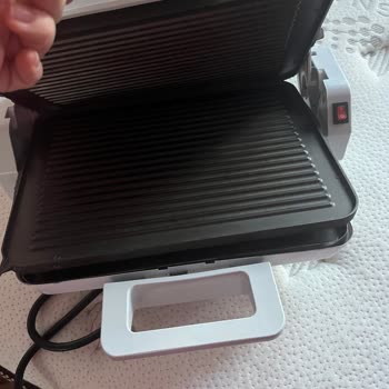 Dolap Kırık Ve Çalışmayan Tost Makinesi İçin Uzun Süreli Mağduriyet Ve İade Talebi