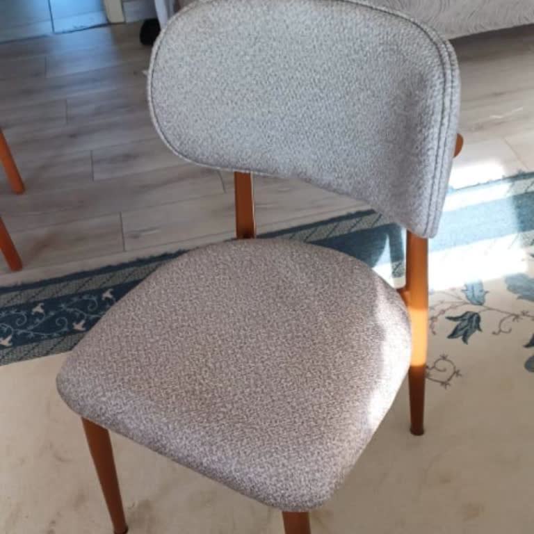 Sandalyelerde Renk Uyumsuzluğu Ve Şirketin Çözüm Yoksunluğu