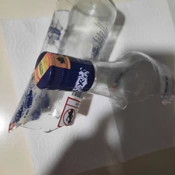 Yeni Rakı Şişesi Paramparça Oldu!