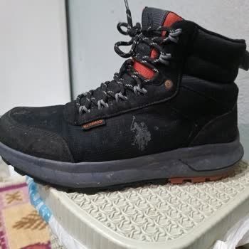 Su Geçirmez Botlarda Su Sızması Ve Mağaza İade Reddi