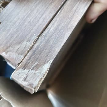 Kırık Masalar Alınmadı, Ücret İadesi Yapılmadı