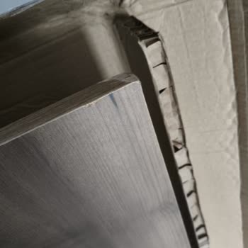 Kırık Masalar Alınmadı, Ücret İadesi Yapılmadı