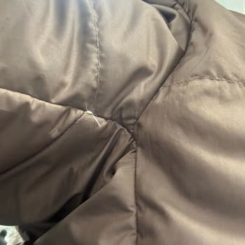 Garanti İsteği Ve İade Talebi: Kaz Tüyü Çıkan Adidas Mont