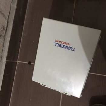 Superonline Fiber Kutusunun Zil Kablolarını Zedeleyen Montajı İptali Ve Güvenli Konuma Taşıma Talebi