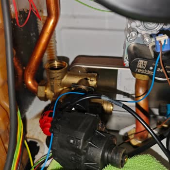 Baymak Lunatech Kombide Tekrarlayan Motor Arızası Ve Sürekli Su Kaçağı