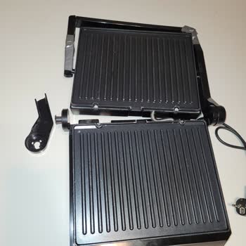 Kumtel TTM-05 Tost Makinesinde Kırılan Kol Ve Soyulan Yapışmaz Kaplama