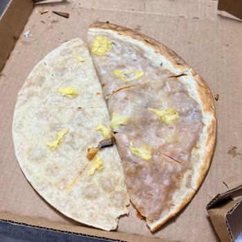 Domino’s Çiğli Maltepe Şubesinden Gelen Pizza Cheddar Peynirinden Eksik