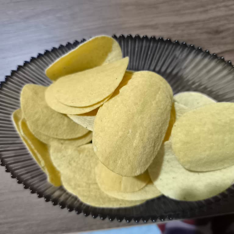 Cipso Tube Ekşi Krema Ve Soğan Aromalı Ürün Tuzsuz Ve Baharatsız