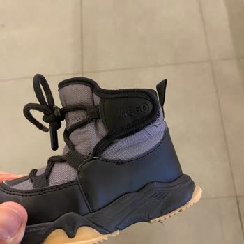 Cırt Cırt Dikişi Kısa Sürede Koptu, Mağaza Değişim Reddetti