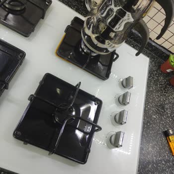 Beko Ankastre Ocakta Sürekli Kararma Ve Su Sızıntısı Ücretsiz Değişim Talebi