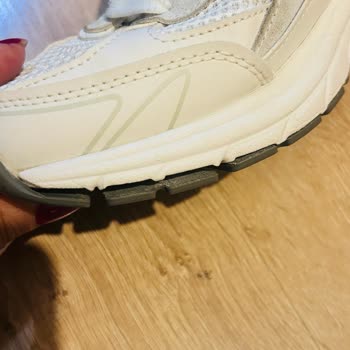 Tommy Jeans Ayakkabısının Kısa Sürede Bozulması Ve İade Reddi