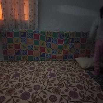 İzmir Bayraklı Çiçek Mahallesinde Sürekli Elektrik Dalgalanmaları Ve Elektronik Eşyaların Hasar Riski