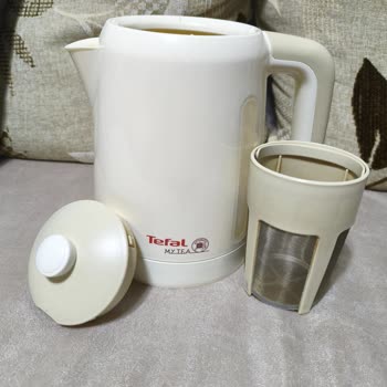 Tefal Çay Makinesinin Cam Demliği Kendiliğinden Kırıldı Ve Ücretsiz Yedek Parça Talebi