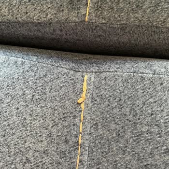 Taşpınar Alışveriş Merkezleri Koltuk Takımında Kısa Sürede Sökülmeler Oldu!