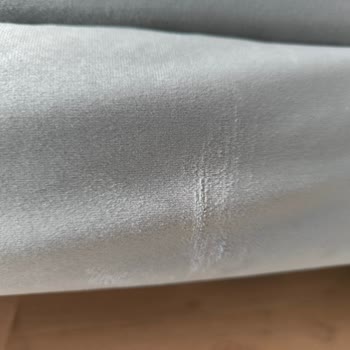 İdaş Mağazasında Kötü Döşeme Ve İlgisiz Müşteri Hizmetleri Nedeniyle Değişim Ve İade Talebi