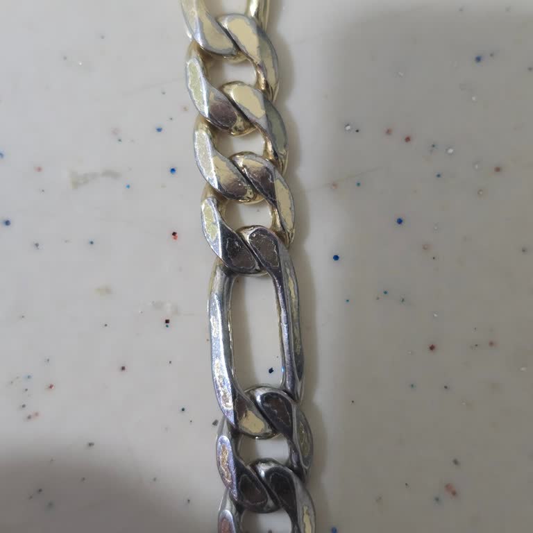 Zincir Bileklikte Hızlı Soyulma Ve İlgisiz Müşteri Desteği