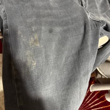 Domestos Çamaşır Suyunun Kapağının Sızması Pantolonumu Beyazlattı Ve Personel Çözüm Sunmadı