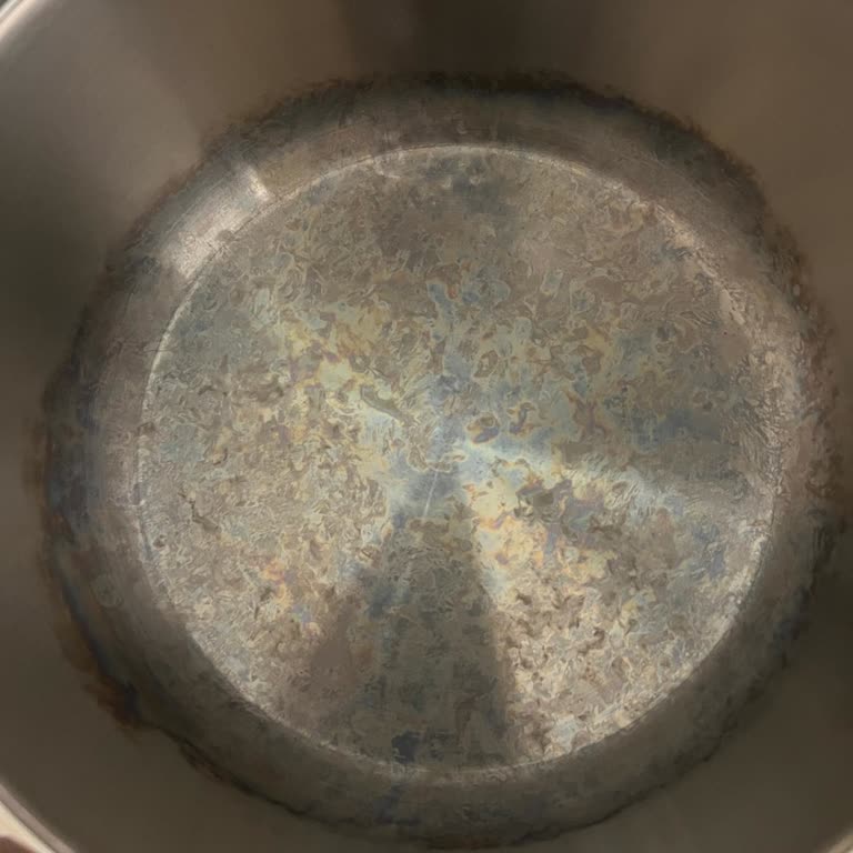 Jumbo Çelik Tencere Seti İlk Kullanımda Çizildi: Kalite Sorunu!