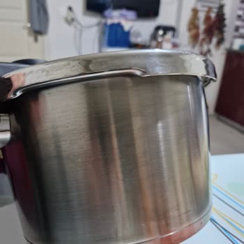 Satıcıdan Düdüklü Tencere Kararması Nedeniyle İade Reddi Kabul Edilemez