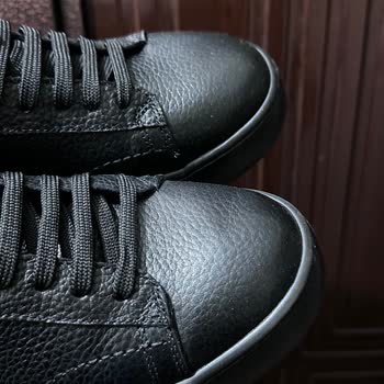 Ayakkabının Tek Kullanımda Burun Bölümünde Ezilmesi Ve Değişim Talebi