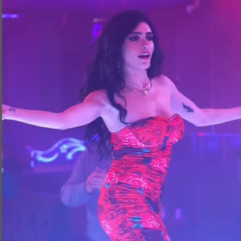 İnci Taneleri'nde Aile Saatlerinde Açık Dans Ve Pavyon Sahnelerinin Yayınına Dair Şikayet