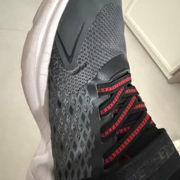 Skechers Çocuk Ayakkabısında Erken Yırtılma Ve Ücret İadesi Talebi