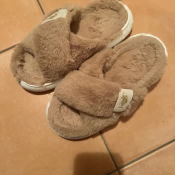 Ayıplı Peluş Terlikte Aşırı Tüy Dökülmesi Ve Fotoğrafla İnceleme Reddi