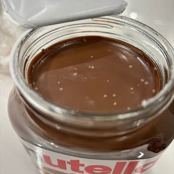 Nutella'da Küflenme Ve Beyaz Kabarcıklar: Sağlık Riski Ve İade Talebi