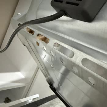 Kumtel Ankastre Fırınımdaki Tehlikeli Malzeme Sızıntısı Ve Garanti Kapsamında Ücretsiz Servis Talebi