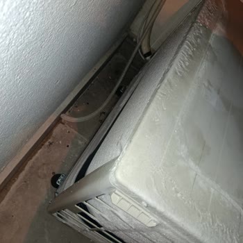 Ayıplı Daikin Sensira Klima: İlk Gün Buzlanma Ve İç Ünite Arızası