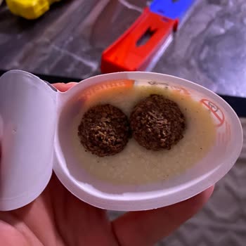 Migros’ta Satılan Kinder Joy’da Küf Ve Bakteri Görüldü: Güvenimiz Sarsıldı