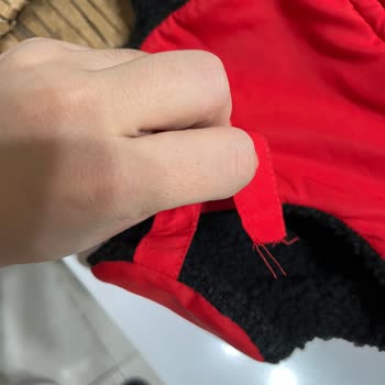 Sökük Şapka Ve Hasarlı Kargo Paketi İle Kalite Kontrolü Sorunu