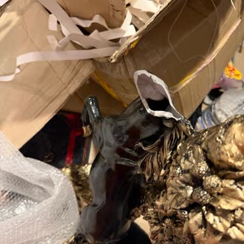 DHL Kargo'nun Kırık Sehpa Teslimatları Ve Tazmin Talebi