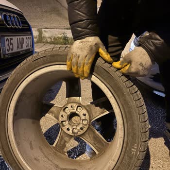 Kısa Sürede Pirelli Lastiğinde Logo Yırtılması Ve Garanti Reddine Karşı Şikayet