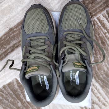 İç Kısmı Yırtılan Skechers Ayakkabı İçin Değişim Talebi