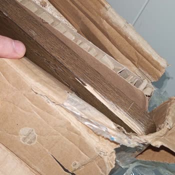 IKEA'dan Tekrar Hasarlı Sehpa Teslimatı ve Çözüm Bulunamaması