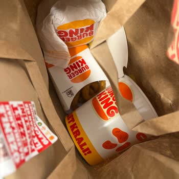 Yemeksepeti Üzerinden Geç ve Soğuk Gelen Burger King Siparişinde İade Reddedildi