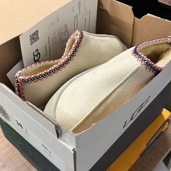 Sneaksnet.com’da Eksik Ve Yanlış Ürünler İle Hediyeler İçin Cevap Bekliyorum