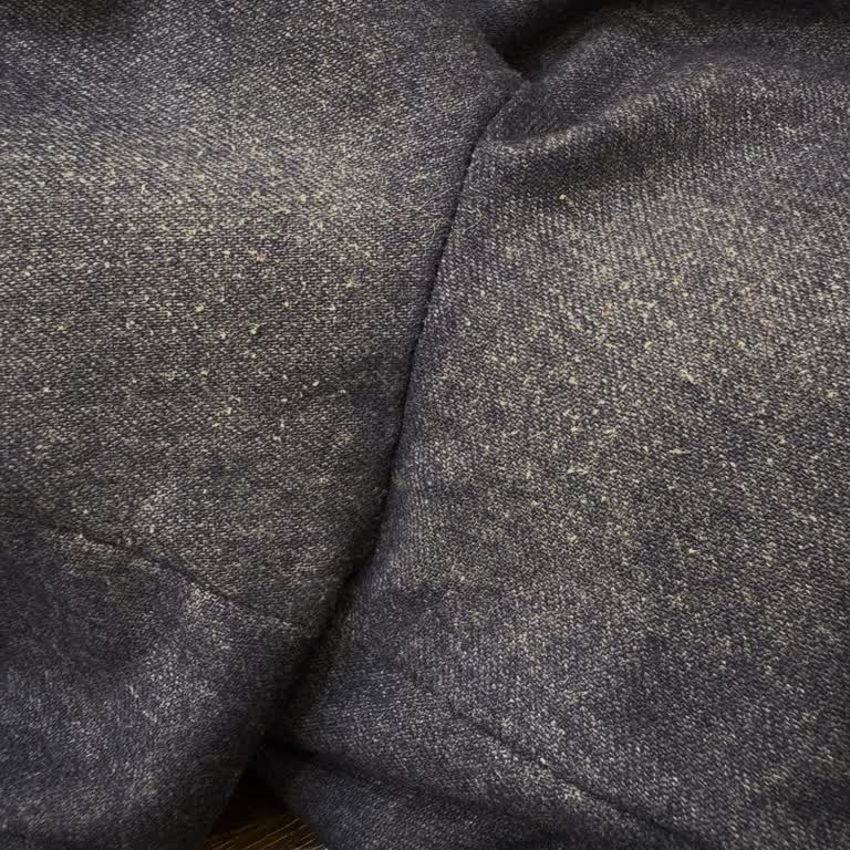 Lacivert Pantolonun Ağ Bölgesindeki Kumaş Deformasyonu Ve İade Talebi