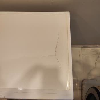 Media Markt'tan Gelen Kırık Çamaşır Makinesinin Acil Değişimi