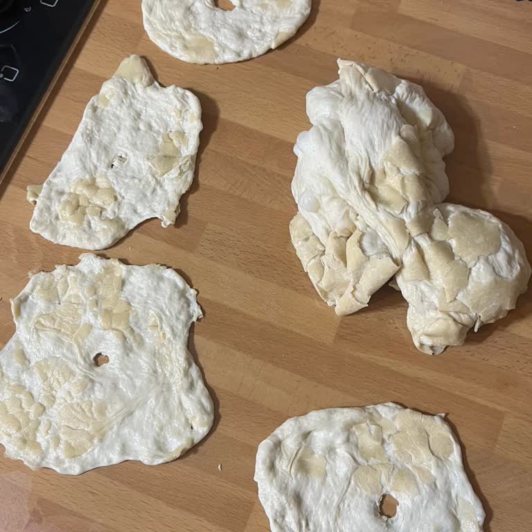 Elif Fırın Çeliktepe'de Kurumuş Hamur Müşteriyi Mağdur Etti