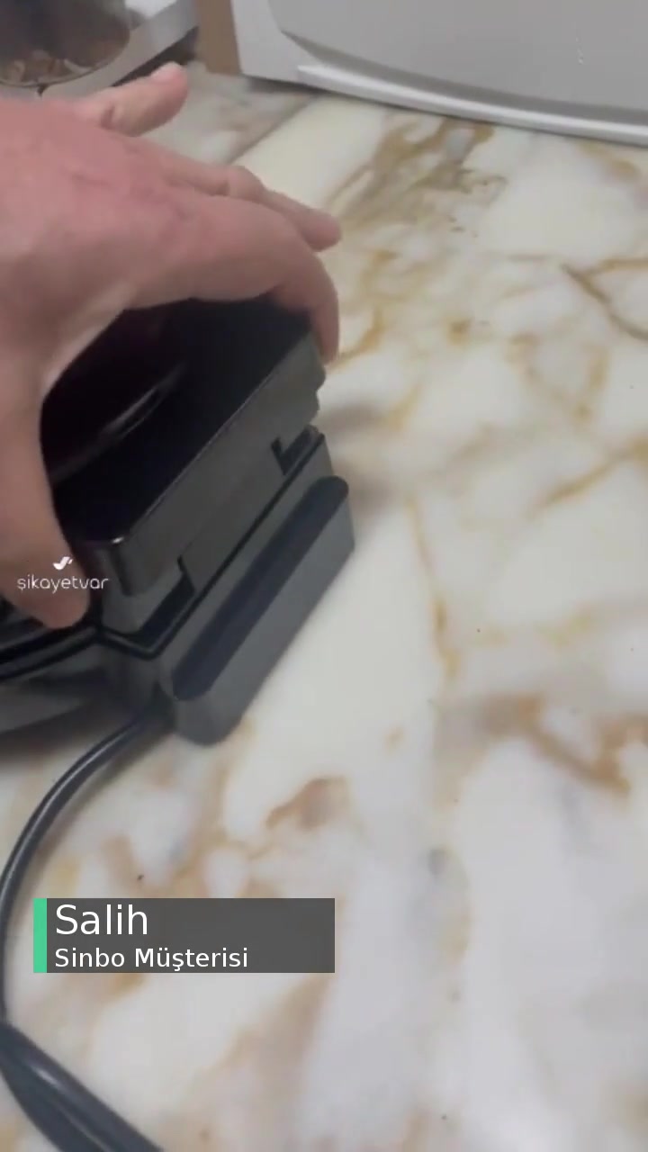 Sinbo Waffle Makinesi Üst Kapakta Oynaklık Sorunu videonun kapak resmi