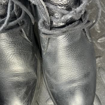 FLO Mağazası Ayakkabısının Su Alması Ve Kalite Sorunu