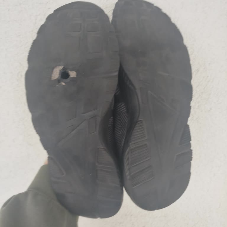 Ayakkabının Tabanı Erimiş, Değişim Talebi Reddedildi