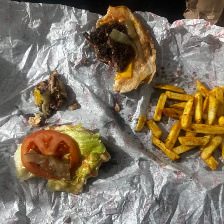 Migros Yemek’te Köfte İçinde Kemik Ve Kıkırdak Bulunması Sağlık Riski Ve Yetersiz Tazminat