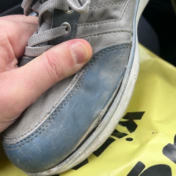 Garanti Süresi İçinde Ayakkabının Tabanı Ayrılıyor Ürün Küsürü Olarak Değerlendirilmeli