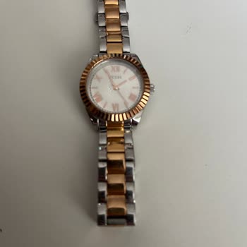 Guess Saatinin Su Geçirmez Olduğu İddiası Yanıltıcı, Garanti Kapsamında Değişim Talebi