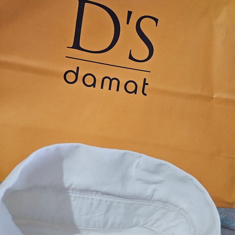 Kalitesiz Gömlekte Üretim Hatası Ve Mağaza Desteği Eksikliği